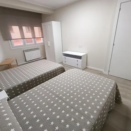 Vut Montse Apartment *