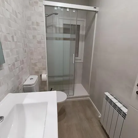 Vut Montse Apartment *